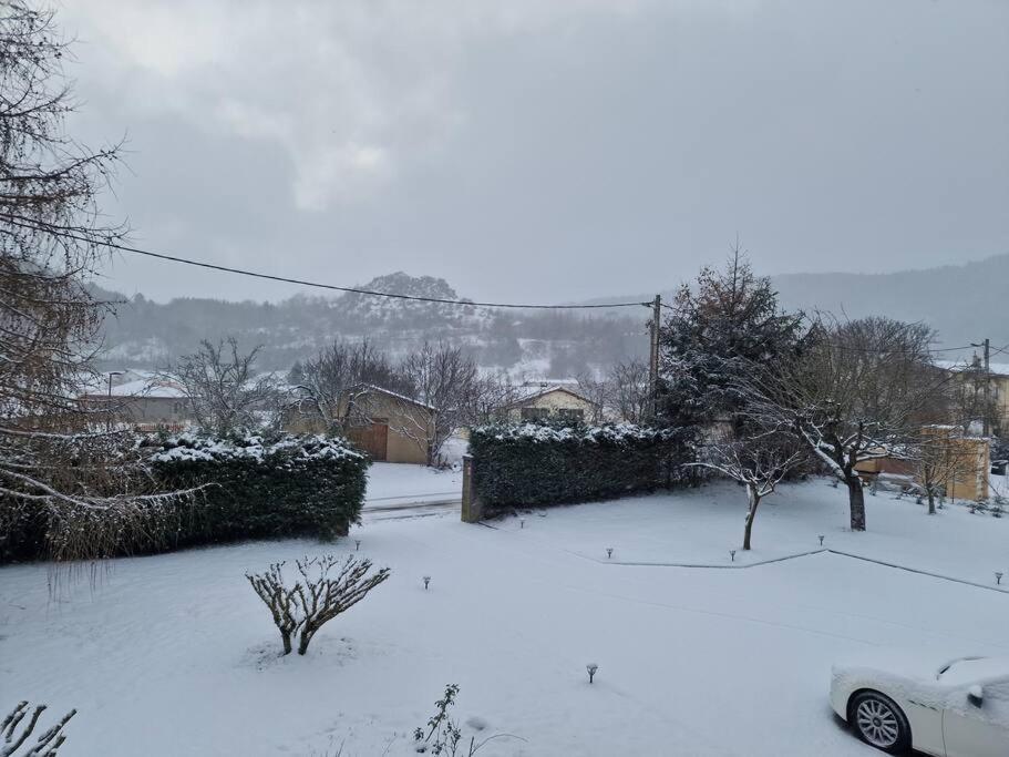 Gite L'Enclos O Rendez-Vous Roquefeuil-Pays De Sault- Avec Jardin Exterior foto