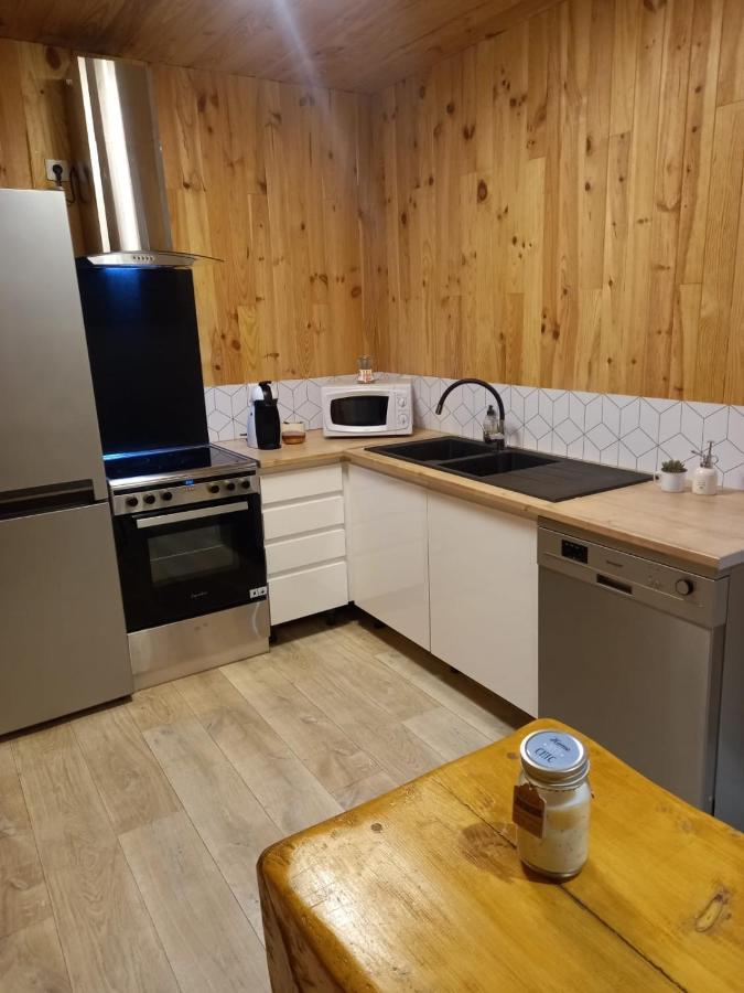 Gite L'Enclos O Rendez-Vous Roquefeuil-Pays De Sault- Avec Jardin Exterior foto